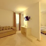 Tenuta Montiro' Hotel 4*