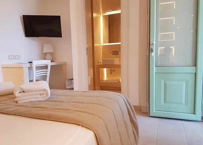 Otel Tenuta Montiro' 4*