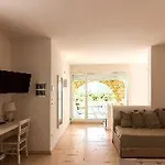 Tenuta Montiro' Ξενοδοχείο 4*