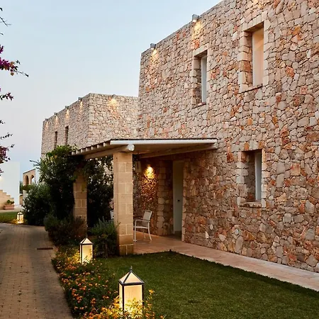 Hotel Tenuta Montiro' 4*